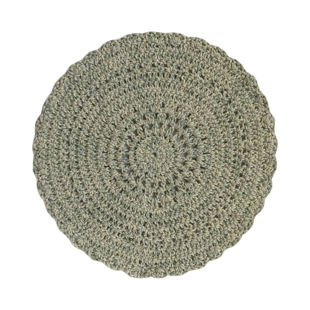 HANDMADE  100% CROCHETED TABLE MATS   SOLD IN PAIRS  DUE TO THE HANDMADE NATURE OF THE ITEM SIZES ARE APPROXIMATELY 30CM