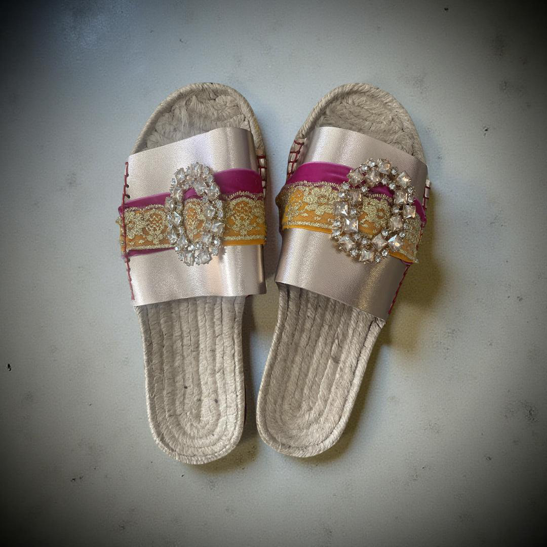 SANDALS -   ROSE GOLD LEATHER slides