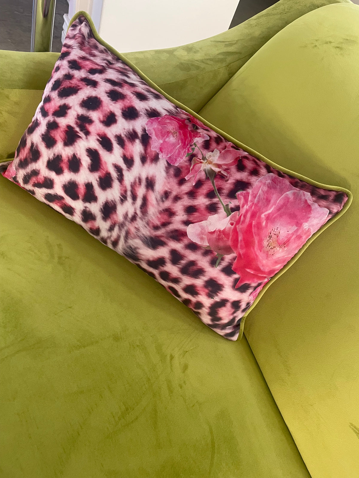 SCATTER CUSHIONS - CERISE LEOPARD & ROSES