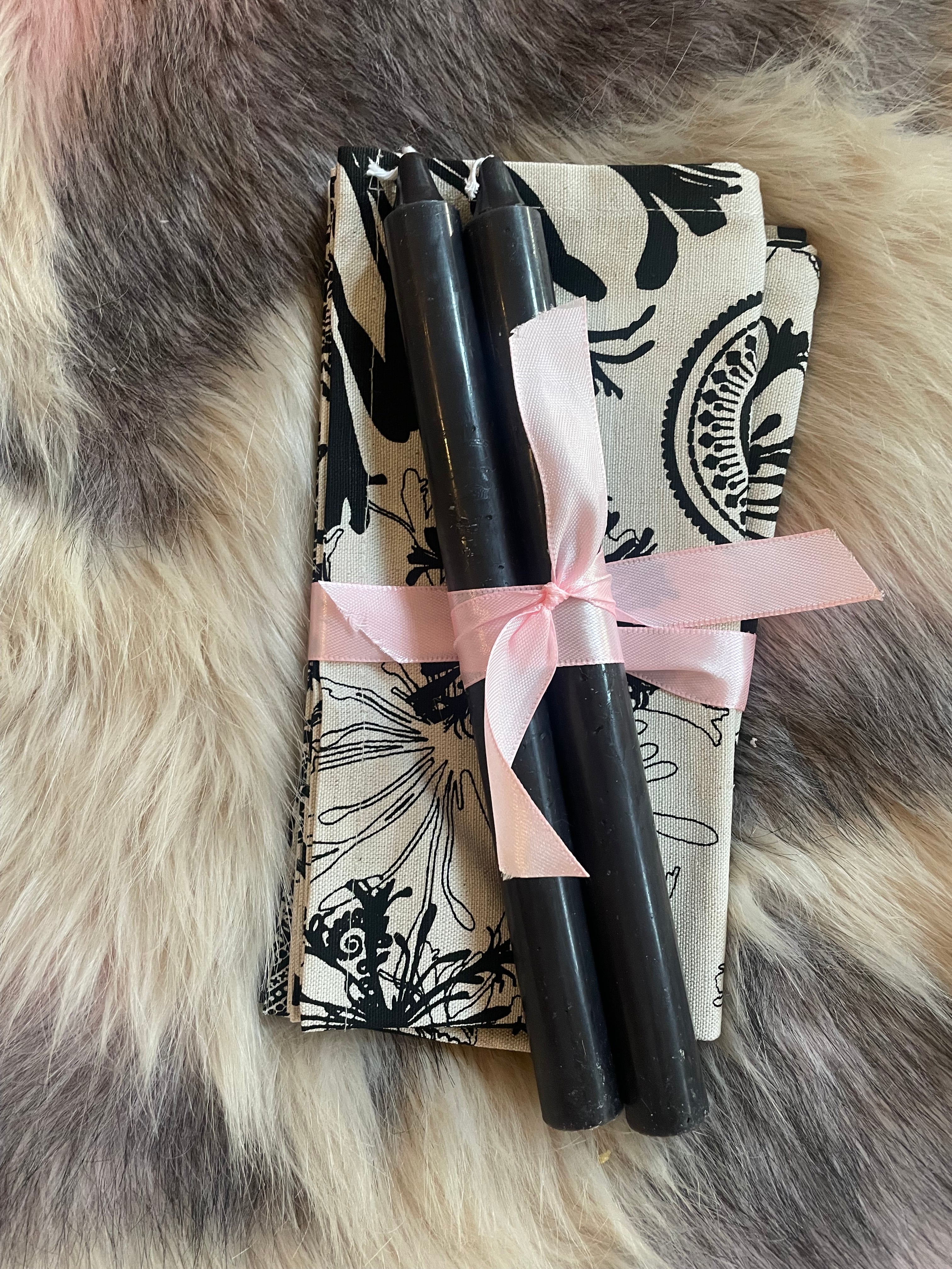 SERVIETTES - BLACK FLORAL