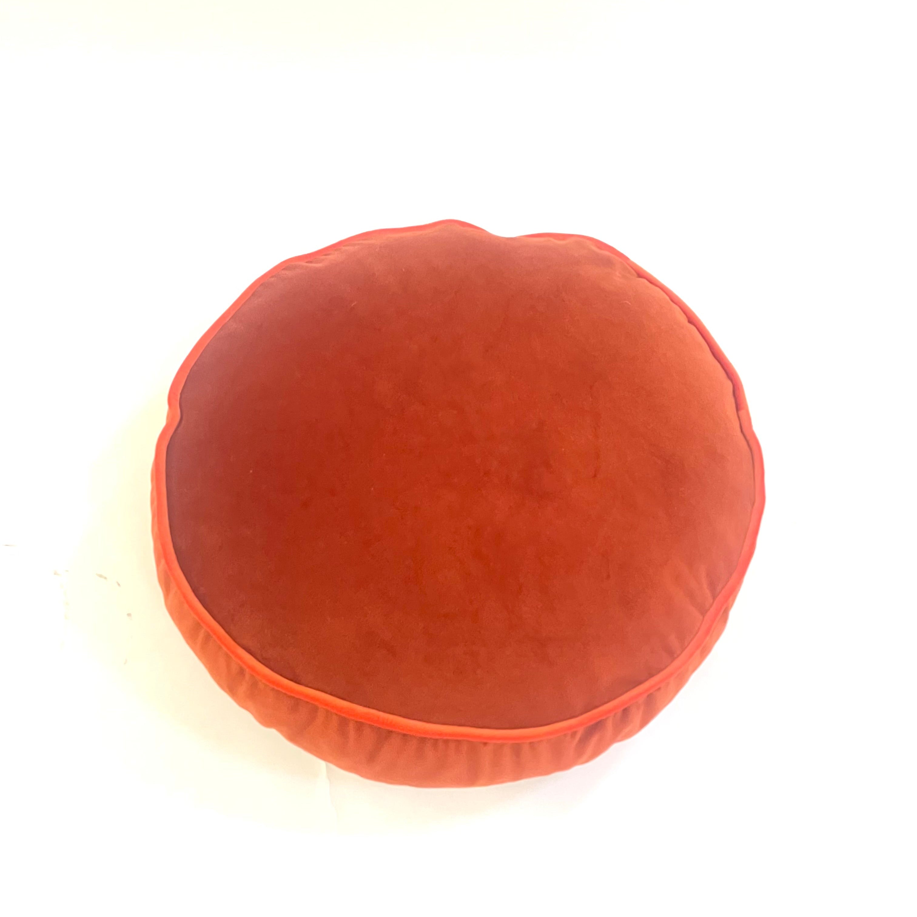 ROUND SCATTER CUSHIONS