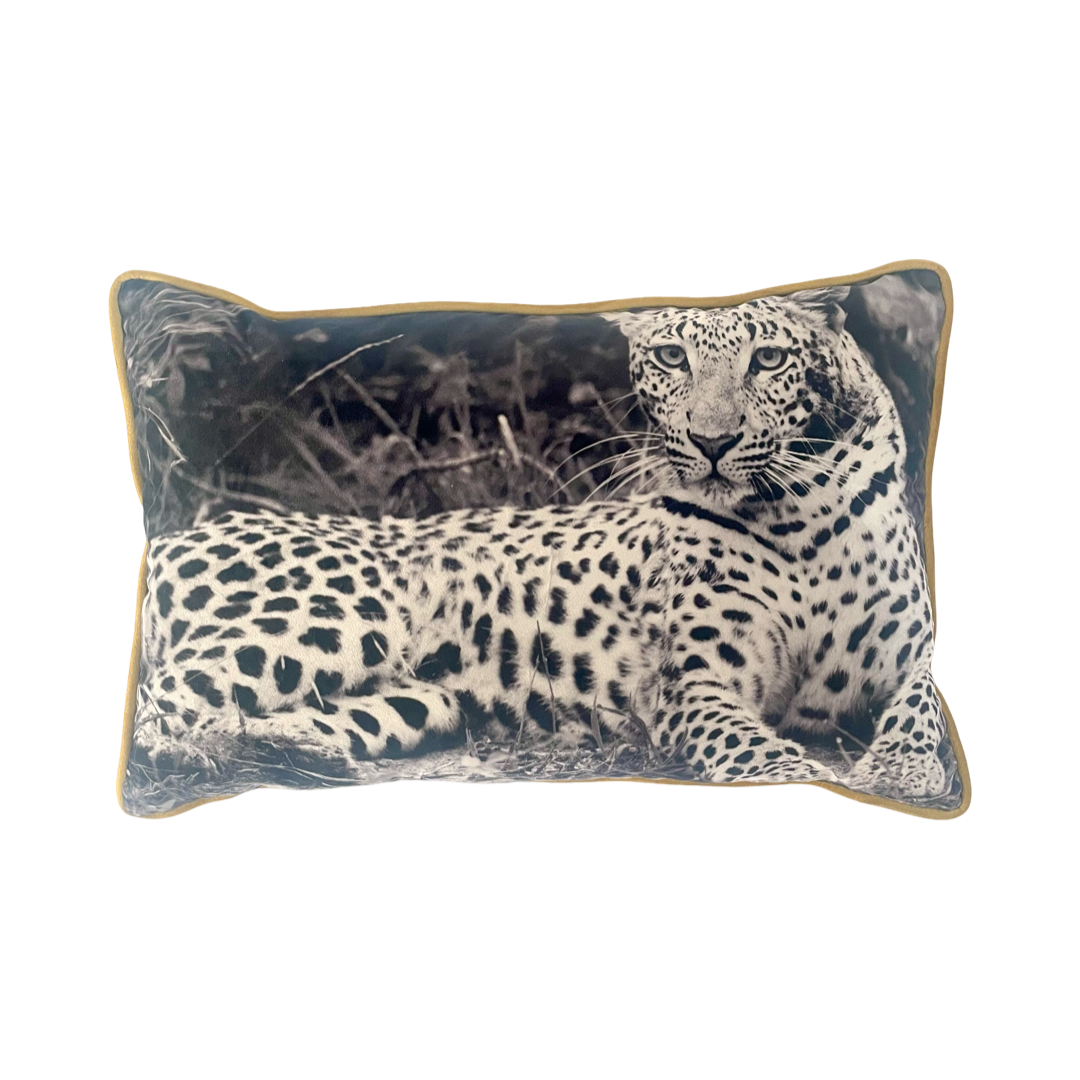 SCATTER CUSHIONS - LEOPARD LYING