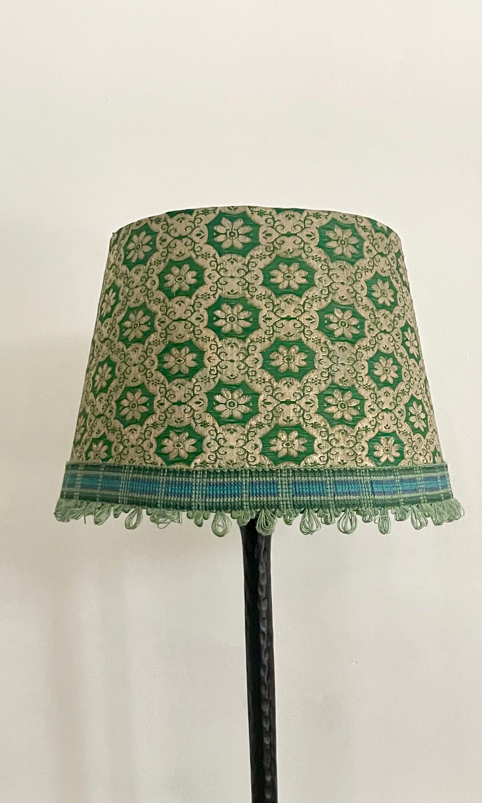 GREEN SARI LAMP SHADE