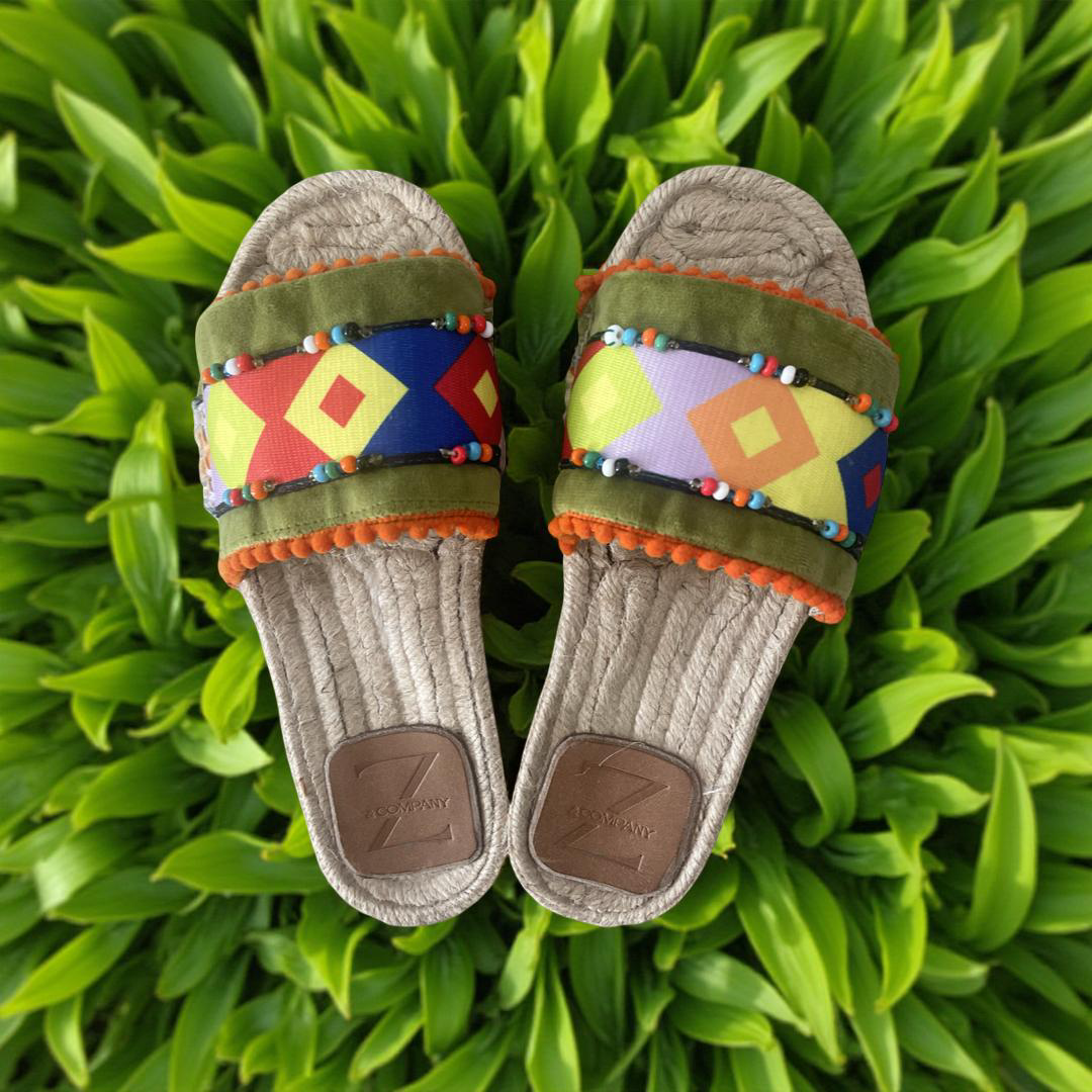 SANDALS -   BEADED GEOMETRIC  slides