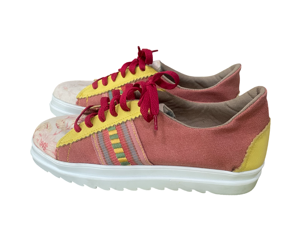 SNEAKERS - DUSTY PINK CANVAS - SIZE 39