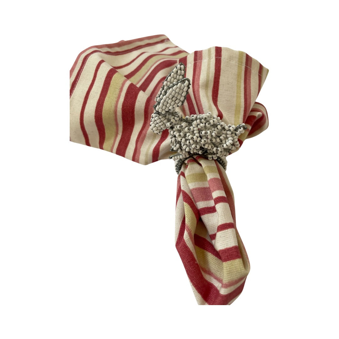 RED BEADS  BEADED SERVIETTE RINGS MADE BY LOCAL CRAFTERS  SLOW DESIGN | HAND MADE  SO MANY COLOURS TO CHOOSE FROM WHY NOT PICK A FEW TO  MAKE UP   A BEAUTIFUL COLOURFUL TABLE SETTING